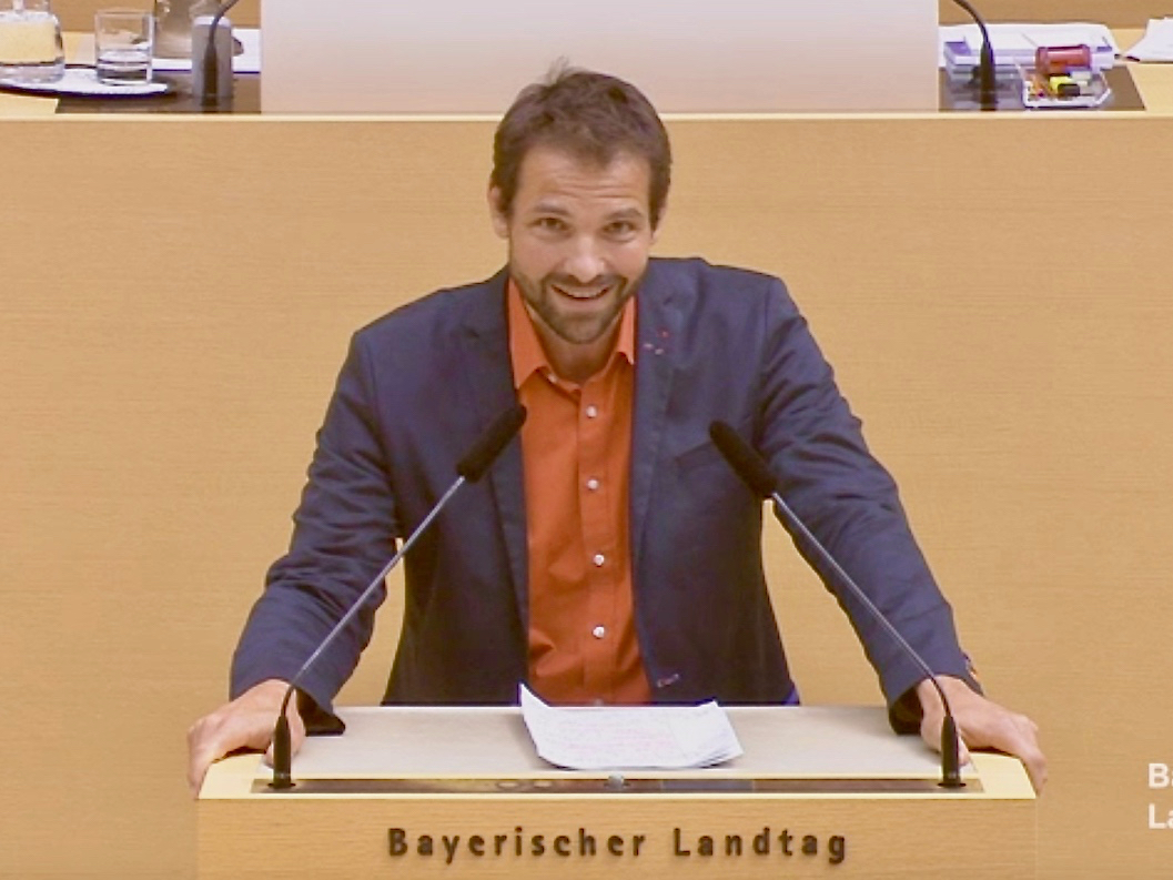 MdL Martin Stümpfig spricht im Bayerischen Landtag